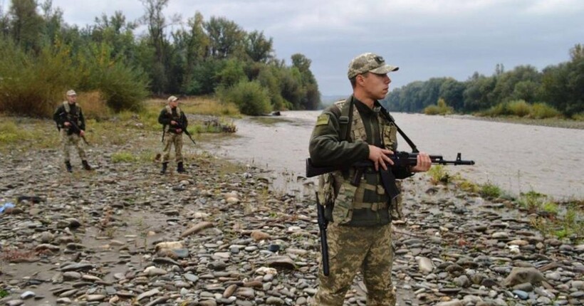 Люди починають збиратися у групи для незаконного перетину кордону, - Демченко