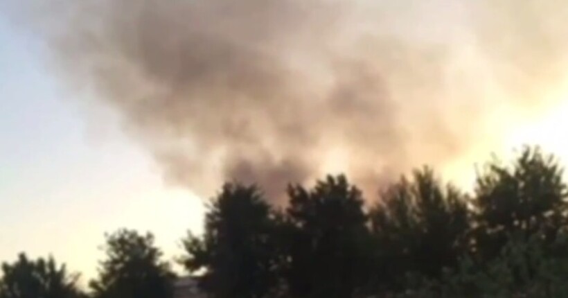 У Воронезькій області дрони влучили у склад БК: триває детонація, автобуси для евакуації людей напоготові