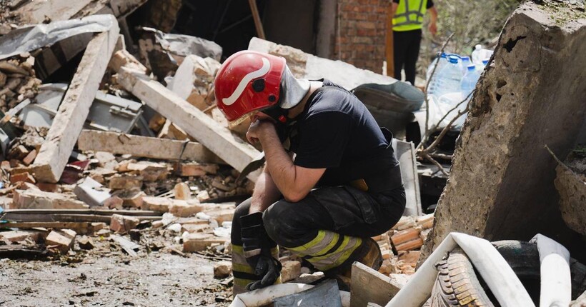 На території 