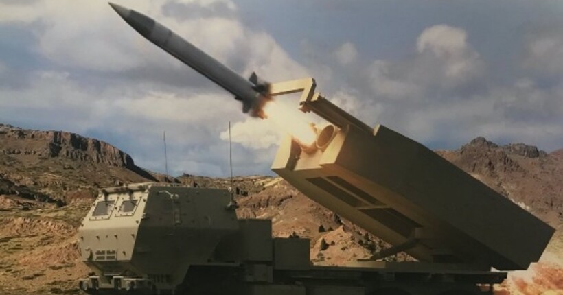 Працюємо над отриманням дозволу США бити по аеродромах в росії, - Кулеба