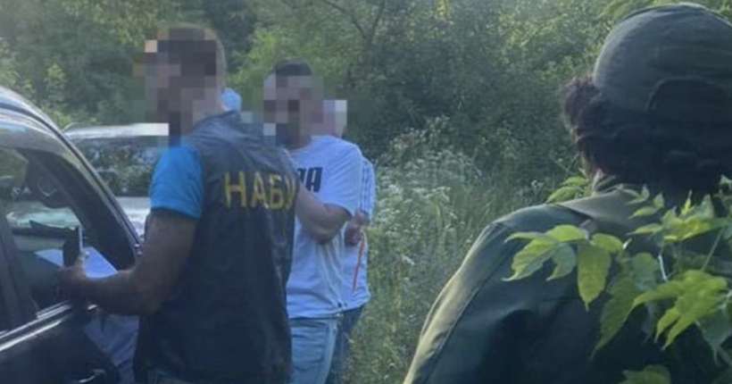 Чинний нардеп отримав підозру за хабарництво на ремонті інфраструктури