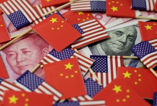 США та Китай продовжують торгівельні переговори в Лондоні - Bloomberg