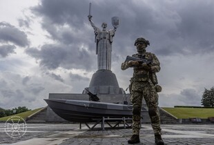 СБУ передала легендарний дрон-ветеран Sea Baby до Музею історії України у Другій світовій війні