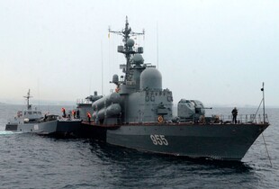 Армія рф тримає у Чорному морі носій крилатих ракет 