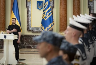 Зеленський відзначив військових державними нагородами з нагоди ВМС ЗСУ (відео)