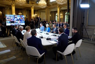 Зеленський підбив підсумки зустрічей у Європі: росія має втратити будь-які джерела фінансування війни