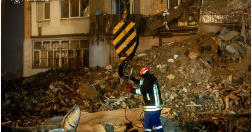 Кількість загиблих внаслідок удару по Тернополю зросла до 28 осіб