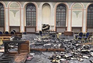 У Чернівцях стався підпал синагоги XIX століття - однієї з найважливіших у хасидизмі (фото)