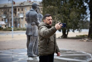 Зеленський на Донбасі: Росіяни не відмовляються від війни і готують весняний наступ