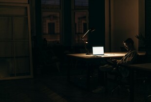 Через ворожі атаки у трьох областях є знеструмлення - 