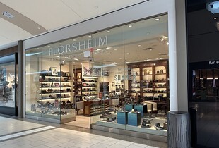 Трамп купує членам кабінету однакові туфлі за $145 