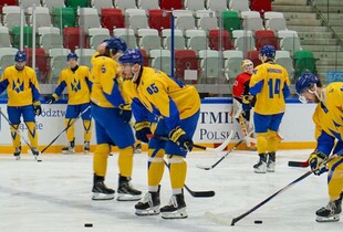 Українська збірна з хокею повернулась до елітного дивізіону ЧС