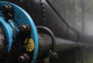 Саудівська Аравія зупинила роботу нафтопроводу 